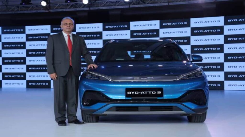 Chinas BYD Auto rolls out ATTO 3 electric SUV in India bookings open UxXs4VPyYfKM9M
